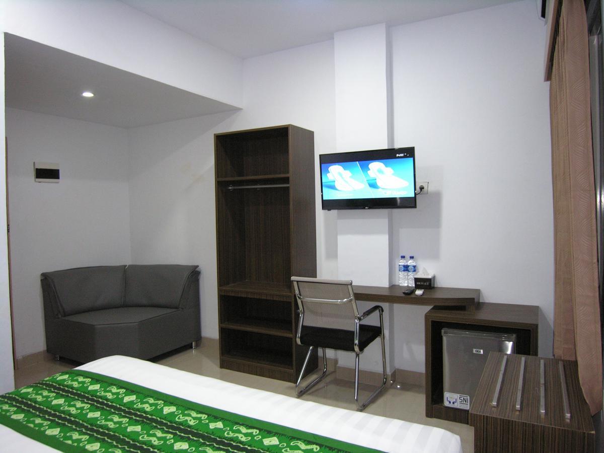 Hotel Delima Banjarmasin  Εξωτερικό φωτογραφία